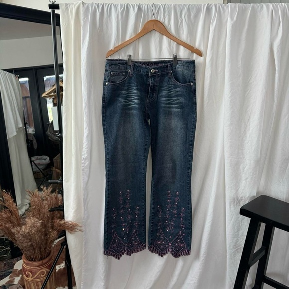 Apollo Jeans - pink rhinestone and stitching collectible jeans - size 13/14 - Picture 2 of 8